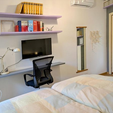 Alma Vacation Apartment In The Centre, Big Terrace Milan Exterior photo