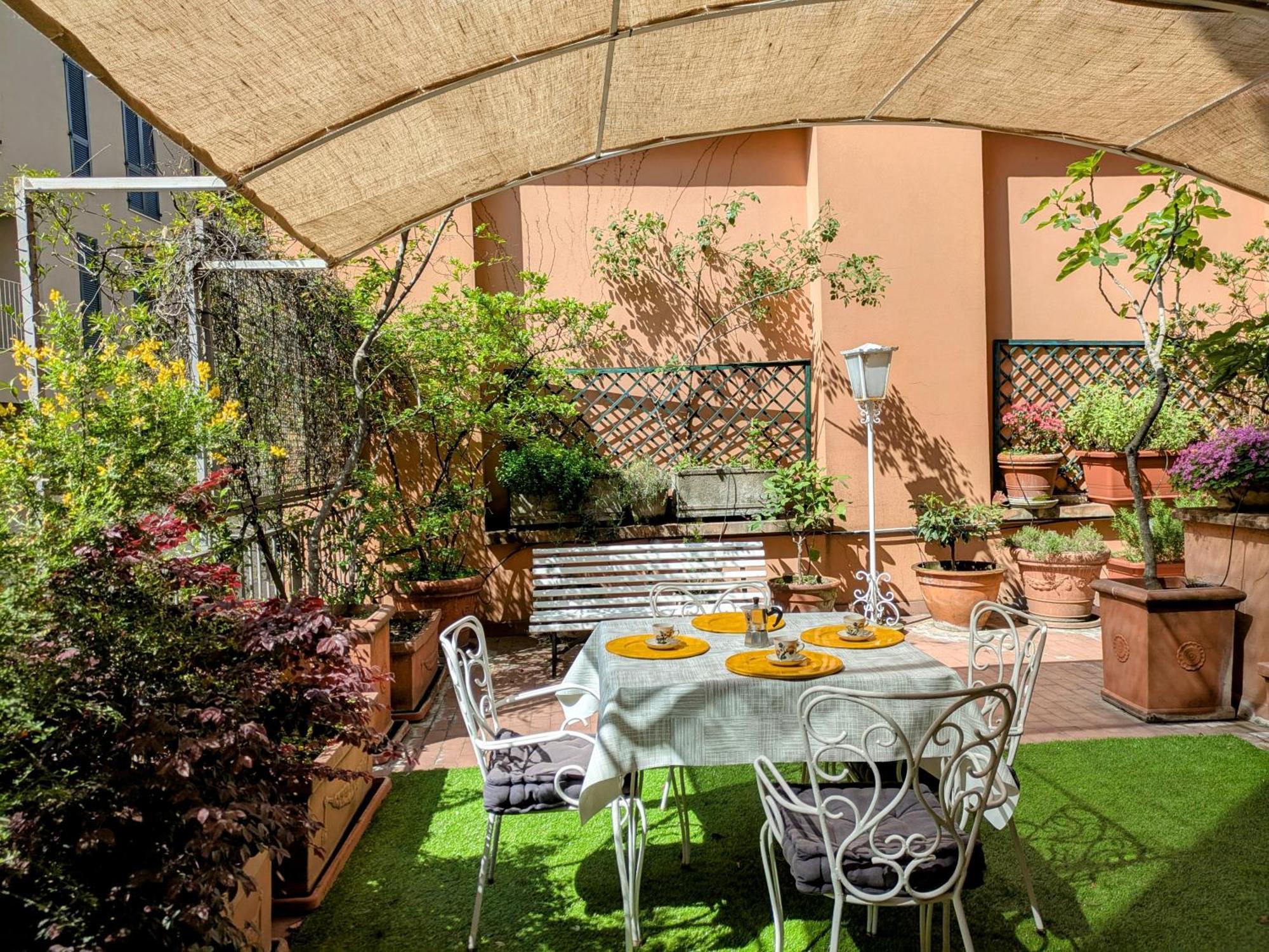 Alma Vacation Apartment In The Centre, Big Terrace Milan Exterior photo